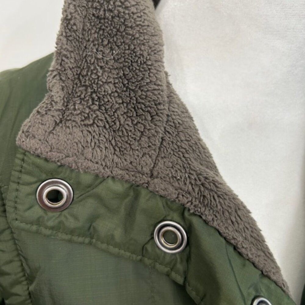 REI Women's Medium Vest Green with Fleece Lining EUC - Picture 3 of 9